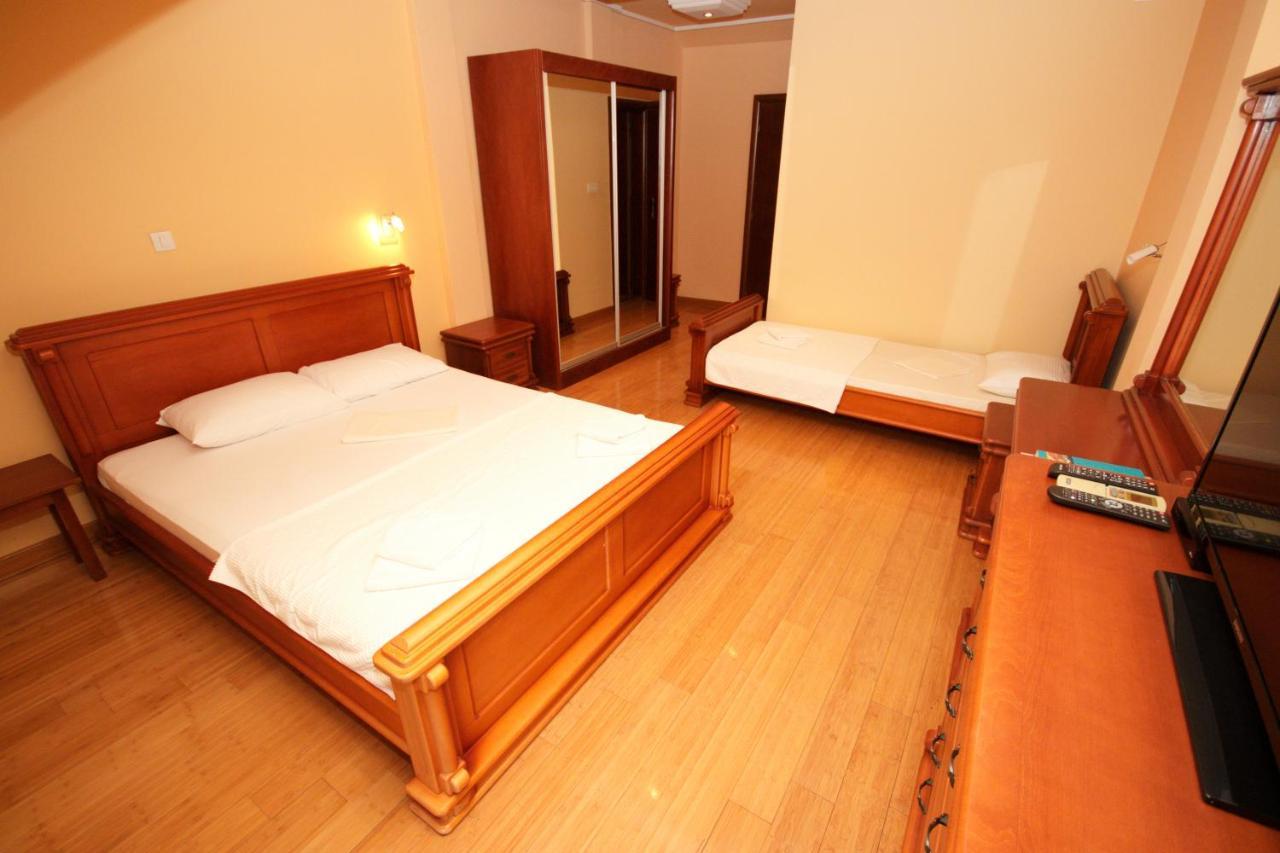 Hotel Rr تْشيرسيك نوفي المظهر الخارجي الصورة