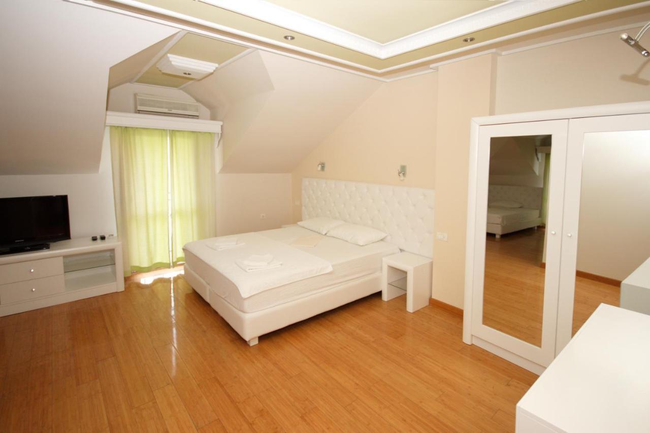 Hotel Rr تْشيرسيك نوفي المظهر الخارجي الصورة
