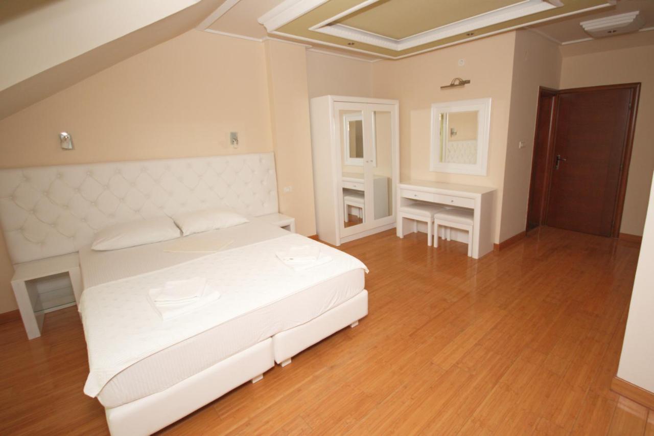 Hotel Rr تْشيرسيك نوفي المظهر الخارجي الصورة